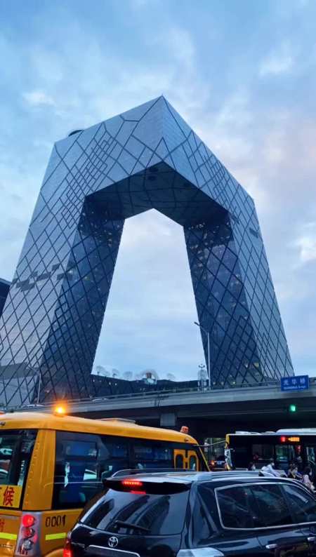 击败广州正式成为一线城市从此北上广深要变成北上深杭了对此你怎么看