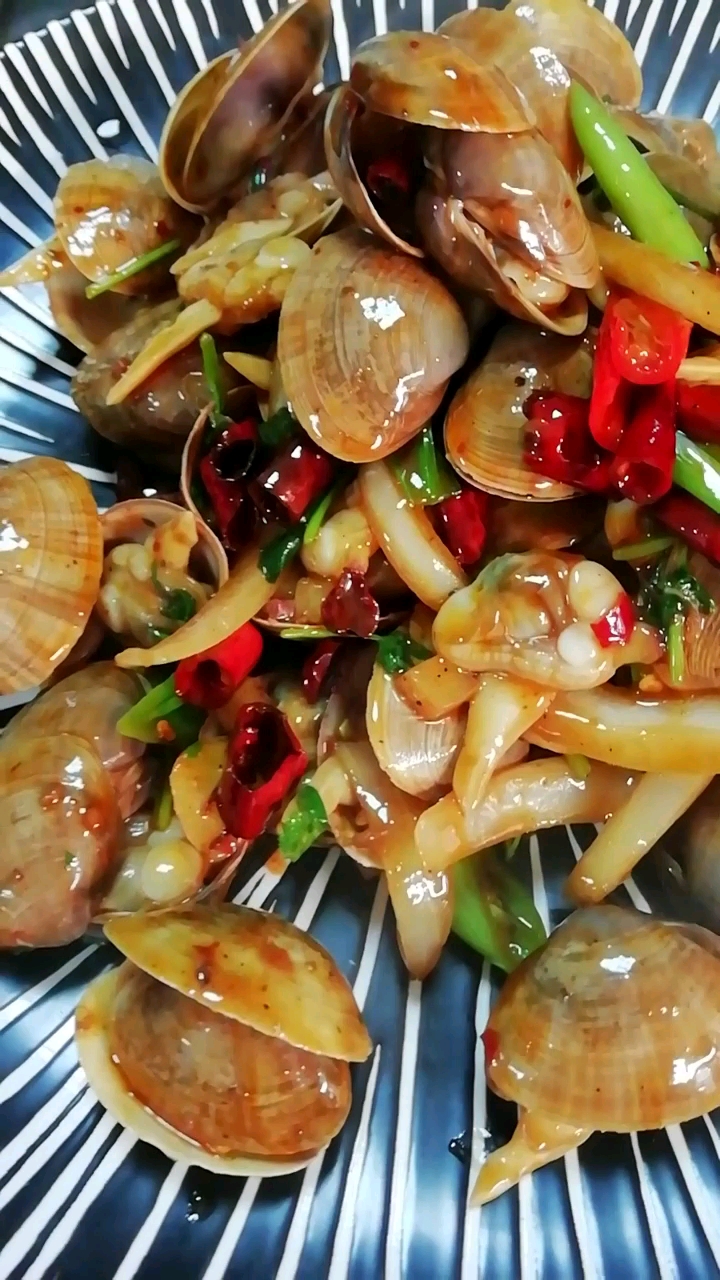 出锅了!辣炒黄蛤