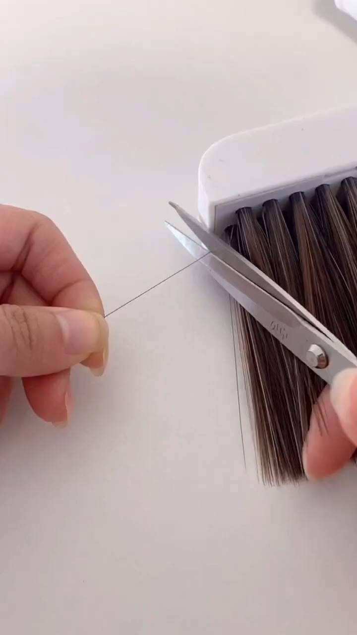 经常用做手工活的教你一个快速穿针引线的方法