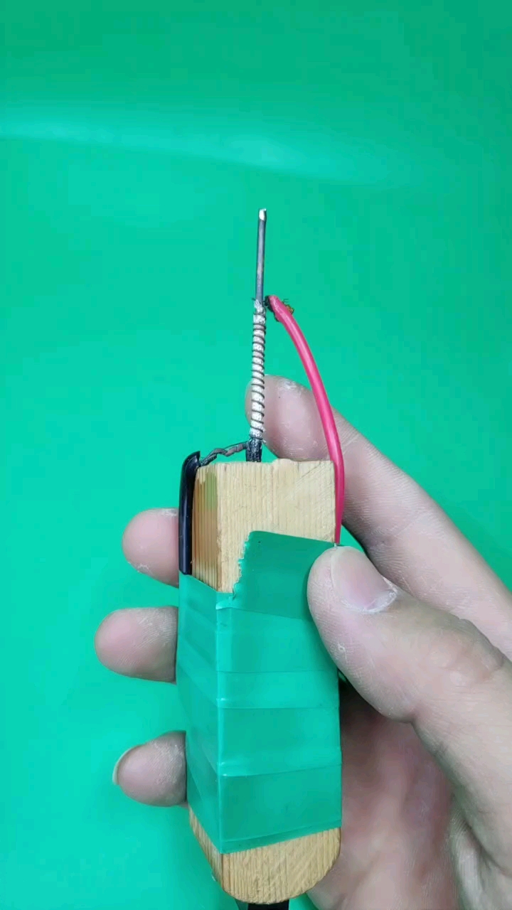 全民小助手 简易电烙铁