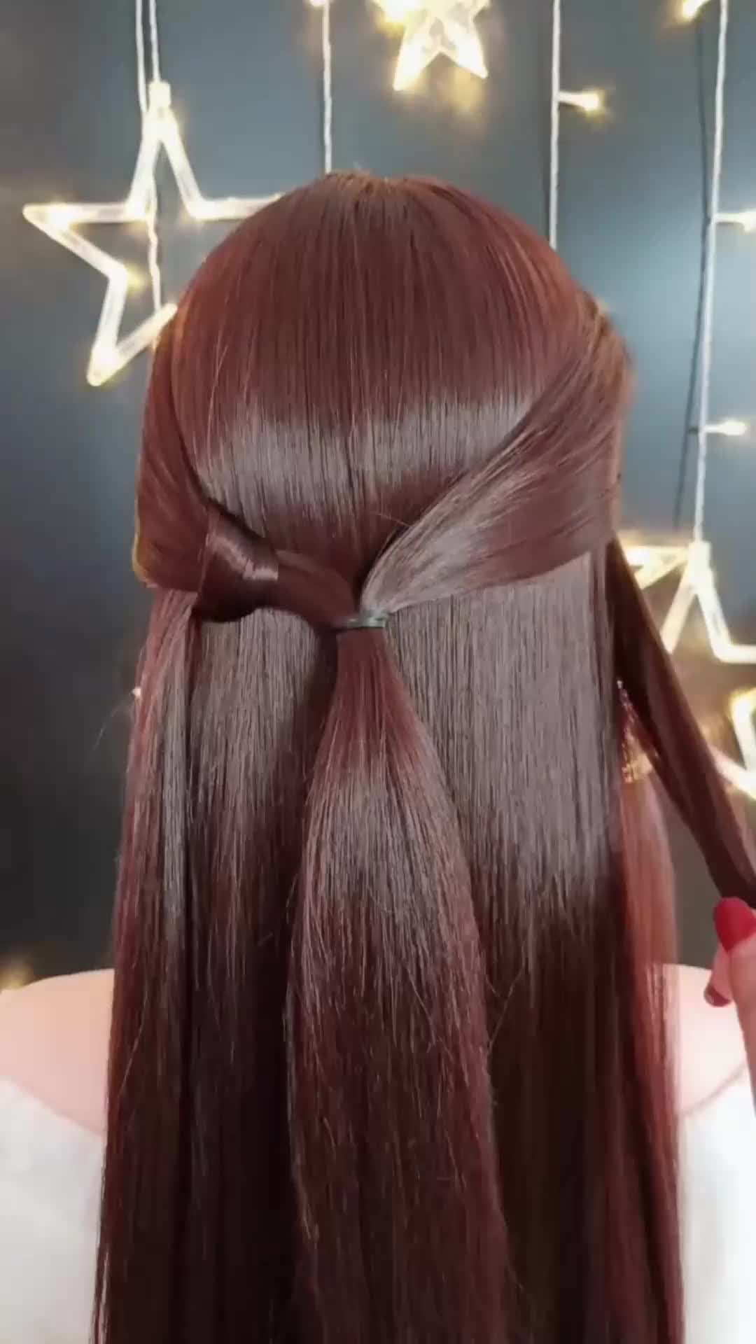 披肩半扎发的简单造型,大方又好看,超级显气质