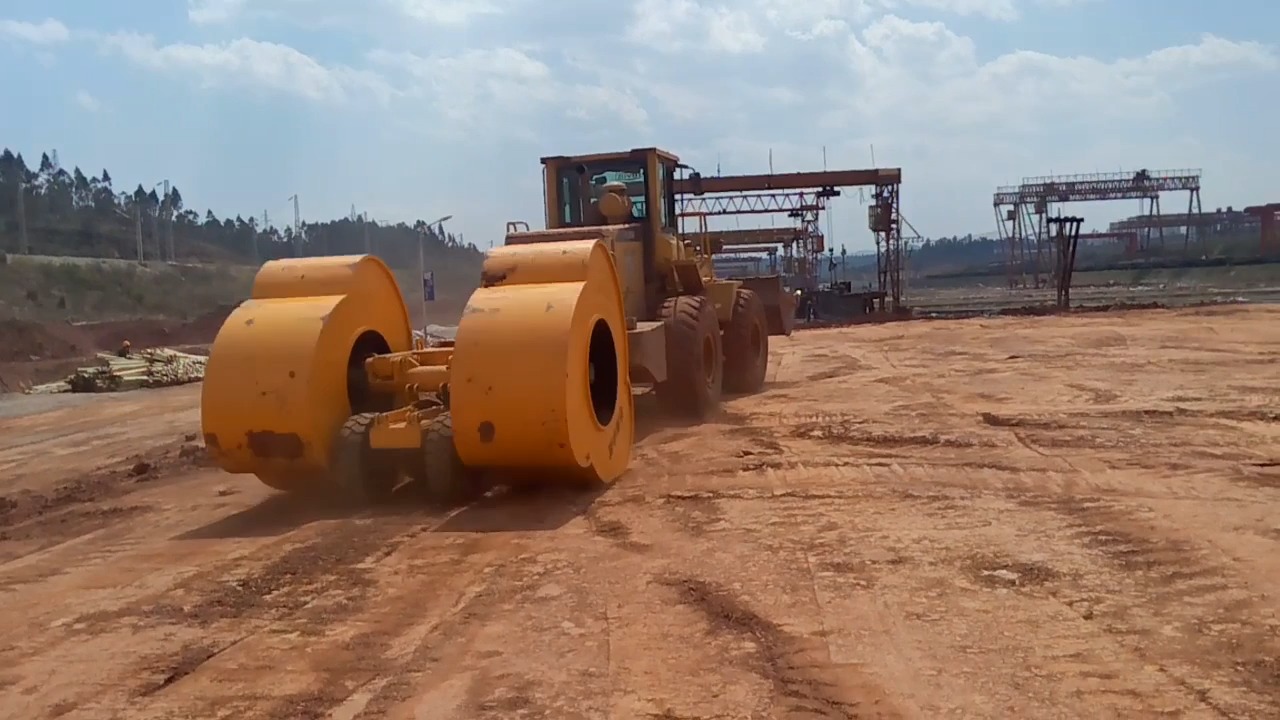 如此简单的冲击式压实机! 冲击压实机.