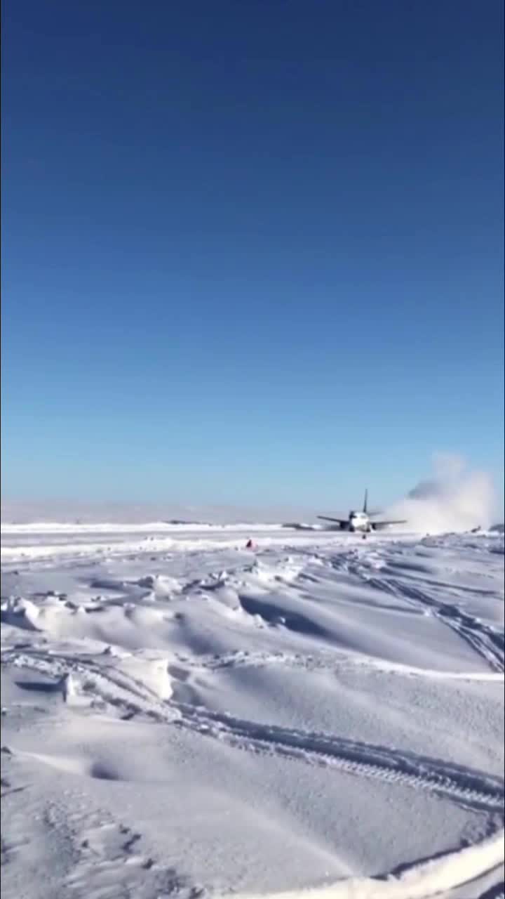 南极雪地起飞不知道有没有防滑链