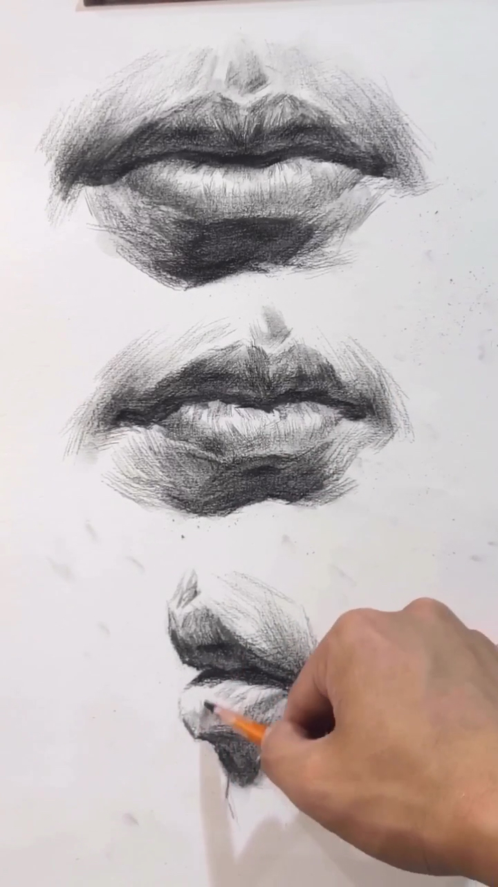 各种角度的嘴巴素描教学
