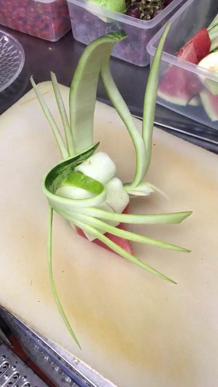 西瓜皮简单切花