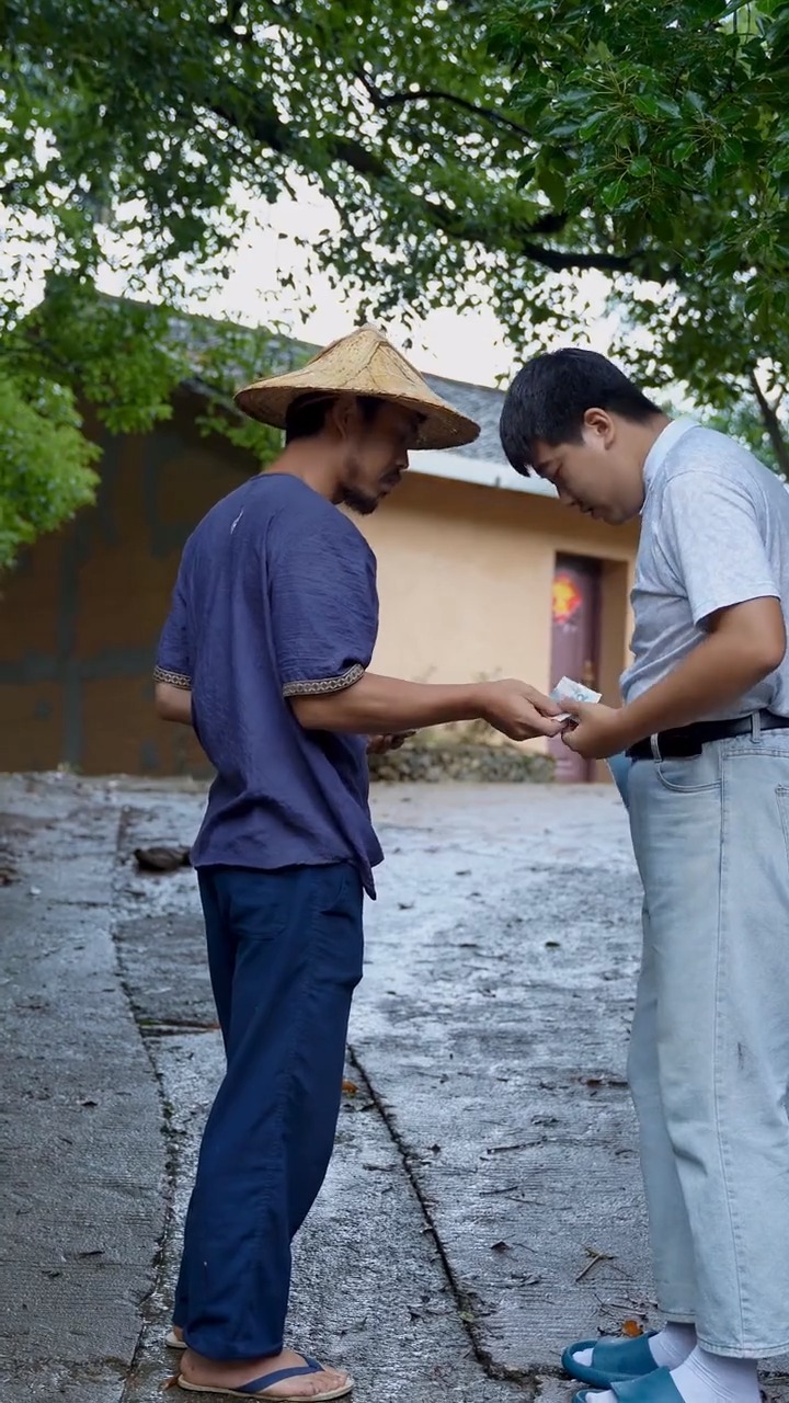 可怜的阿彪,还是不敌(街)该溜子黑皮呀