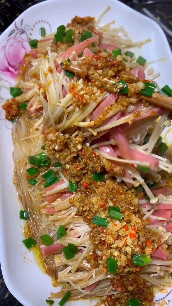 金针菇火腿肠