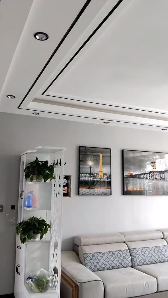 流行的黑钛金吊顶高清成品实拍图