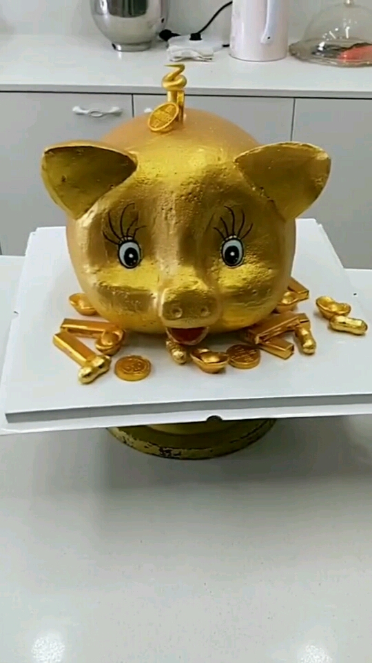 招财金猪来了这样的蛋糕也太土豪感了吧!