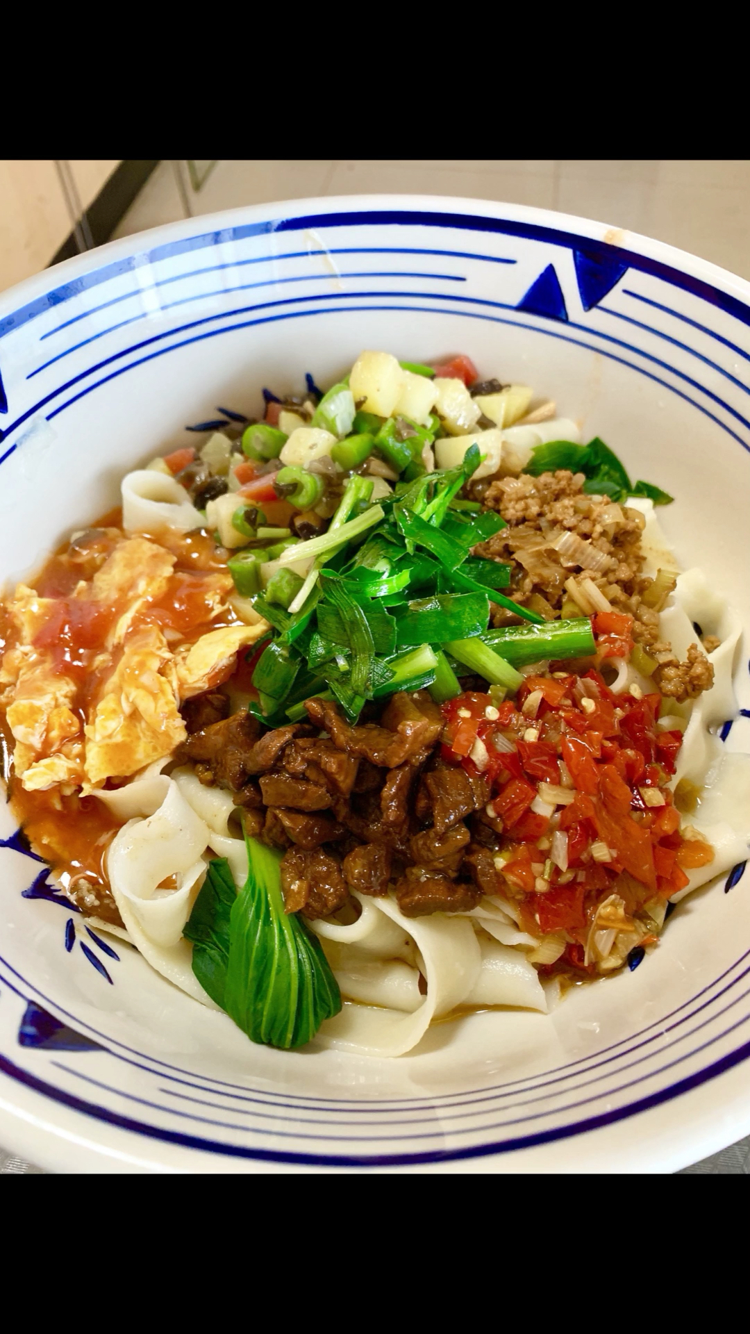 为老爸点赞#大名鼎鼎的陕西四合一拌面!想不想来一碗!