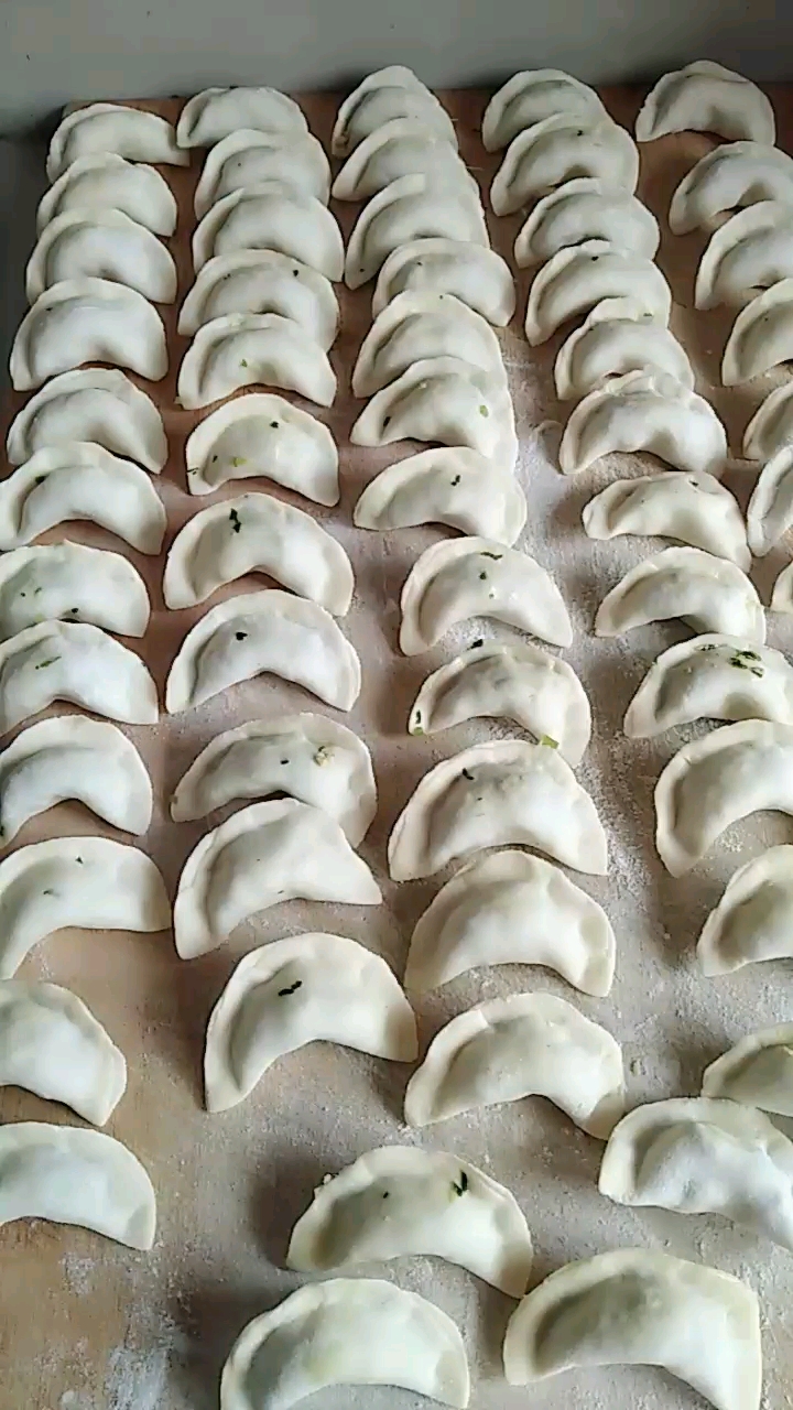 舌尖上的美食,地菜饺子好香啊