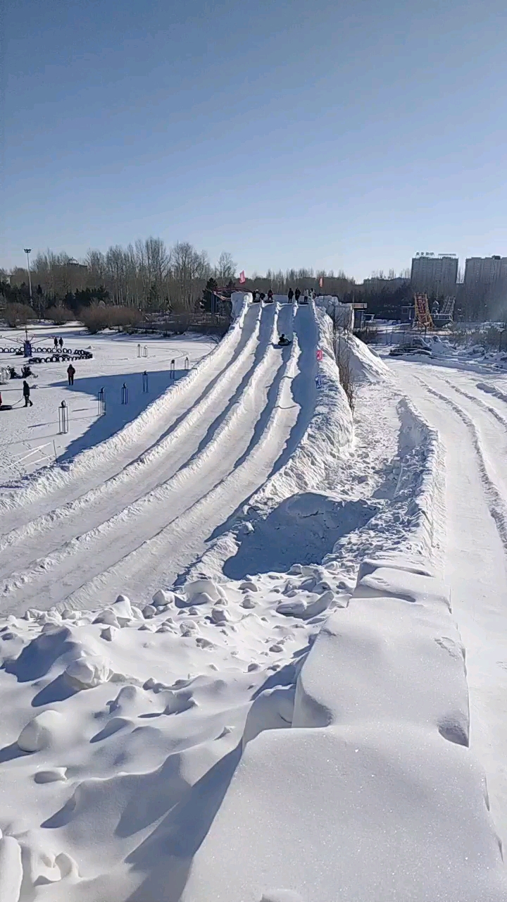 海拉尔大雪一场