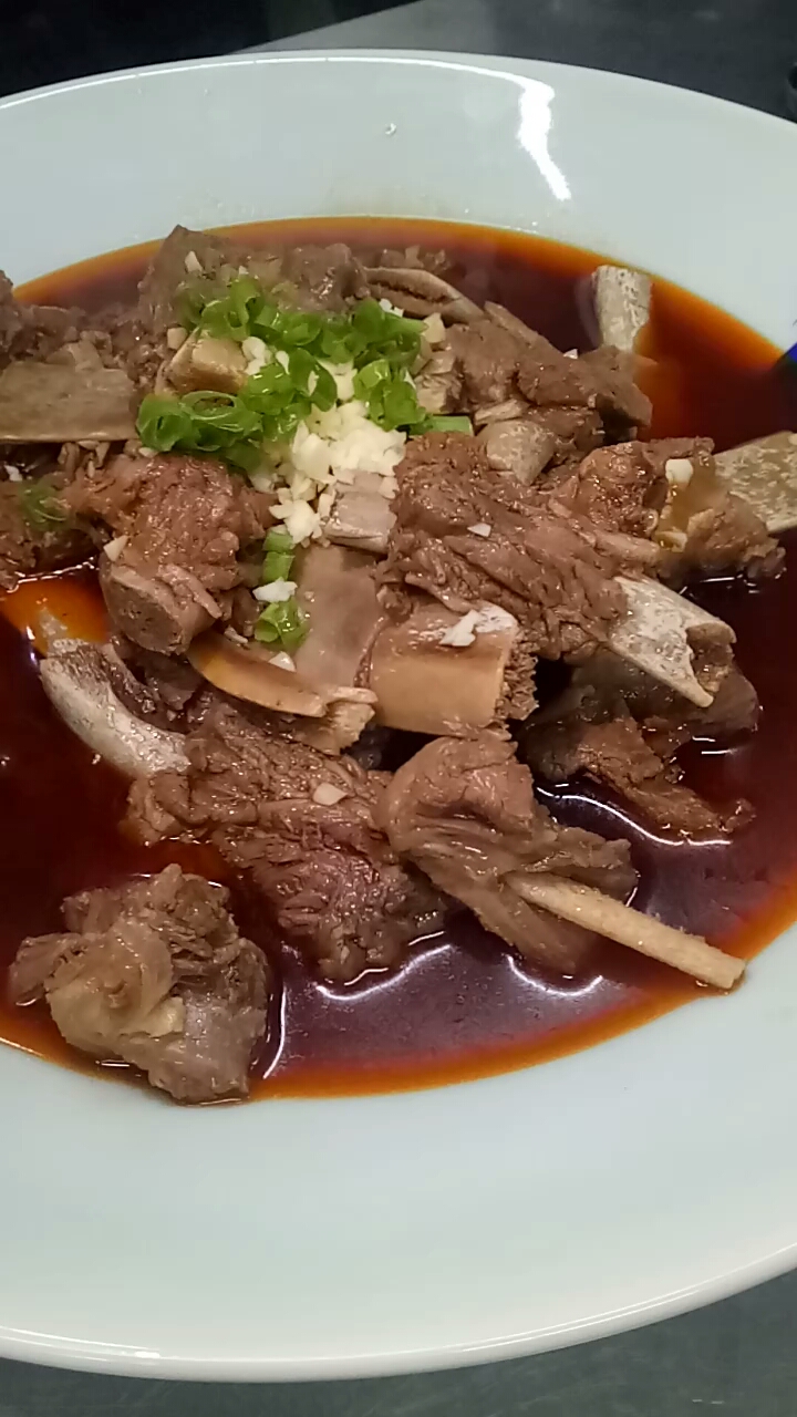 天上龙肉,地上是啥肉