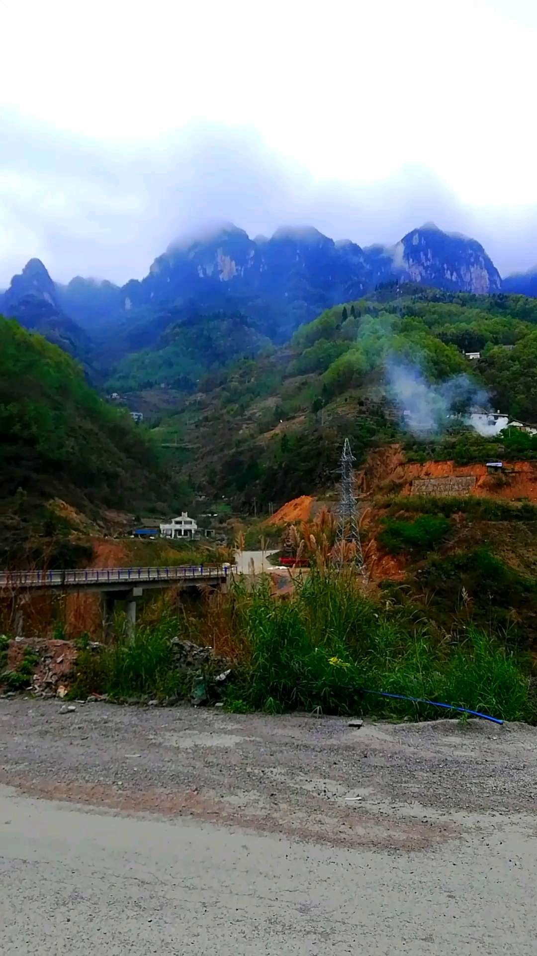 云南昭通大关县,这样的山就是美了