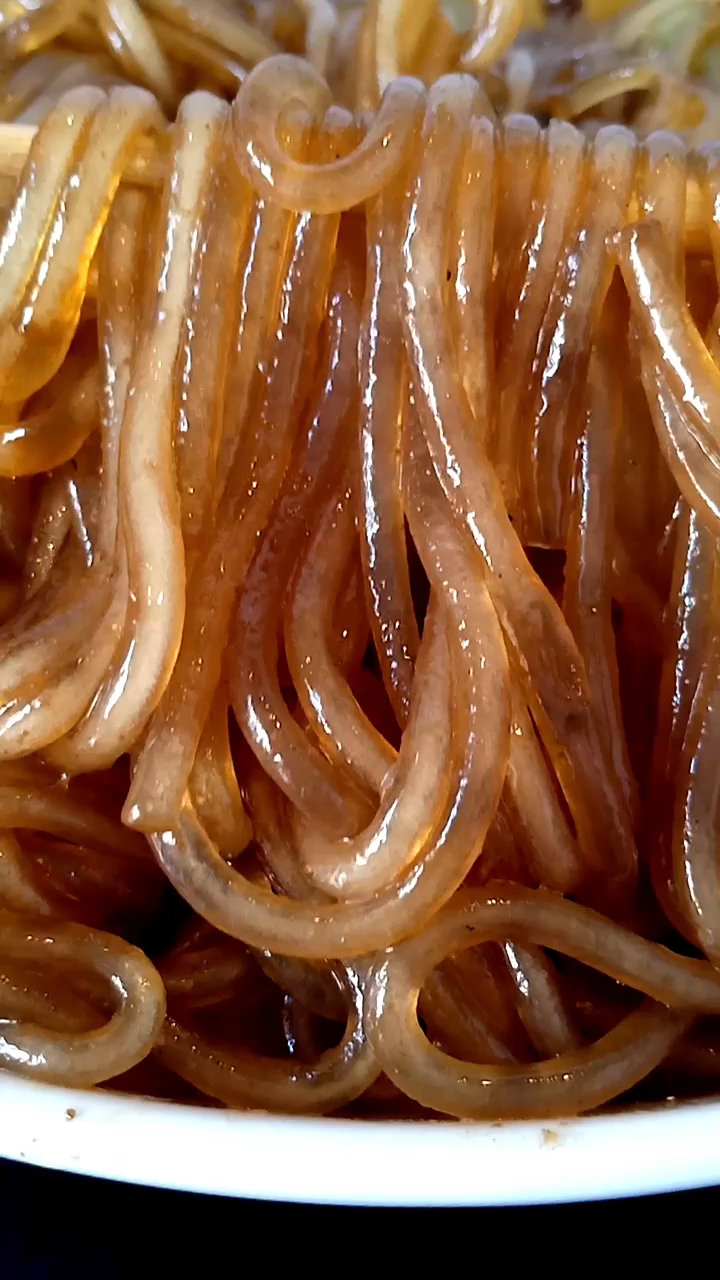 看看这大粉条子,好不好,贼拉拉好吃