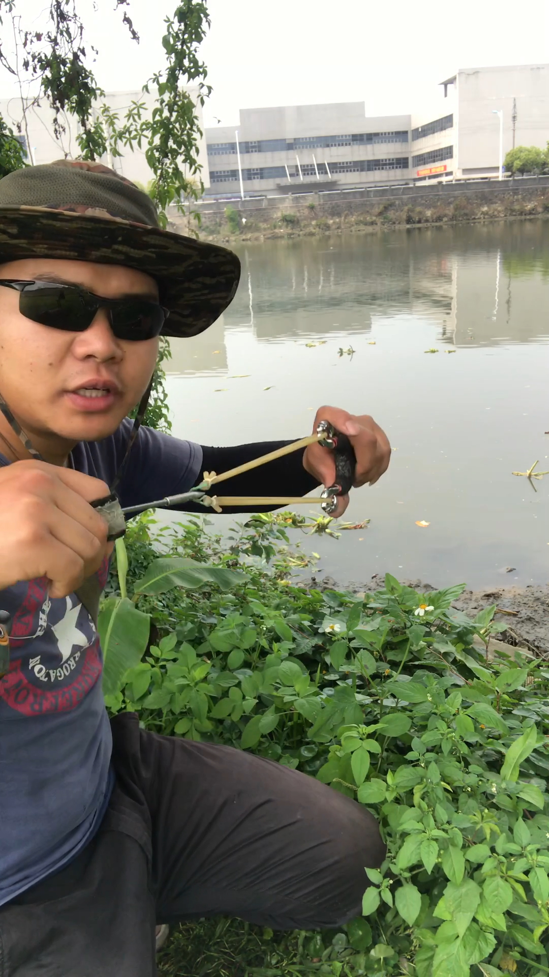 鱼镖射鱼水中瞄点图片