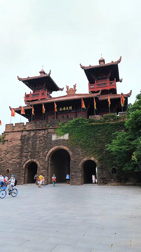 武汉 楚城,一千五百年间事,只有滩声似旧时#我在东湖等你