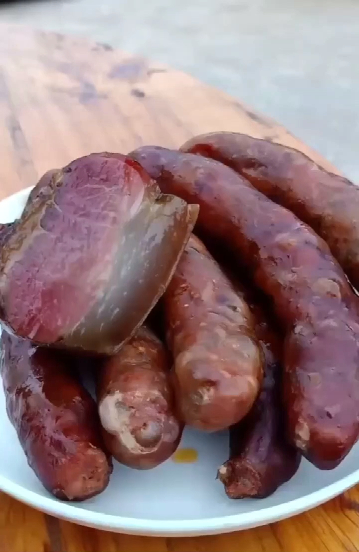 农村老家的腊肉腊肠