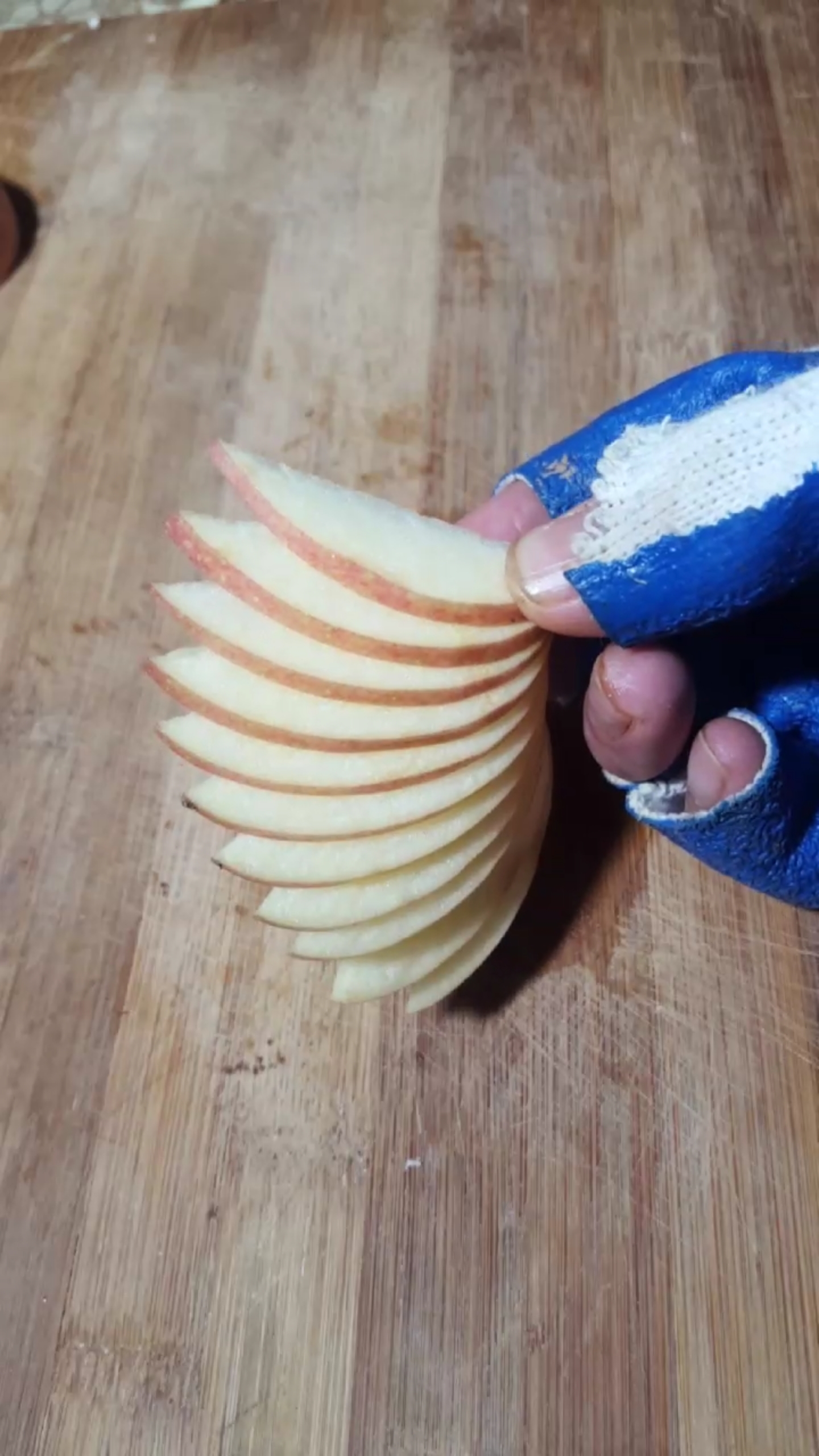 新来学徒工老板娘能录用我吗