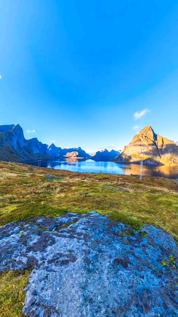 纯净的天空纯净的山水,这个地方会是在哪里呢!