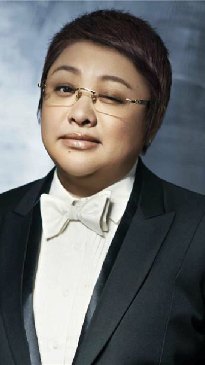 娱乐#韩红自称当年是大学校花,大家以为开玩笑,晒出照片被惊艳到了