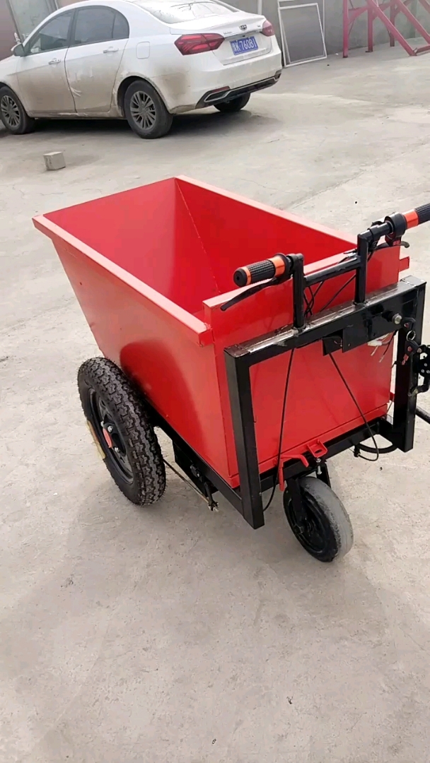养殖场电动拉粪车,充电可跑80公里,承重1000斤,不漏水不漏粪,一人可