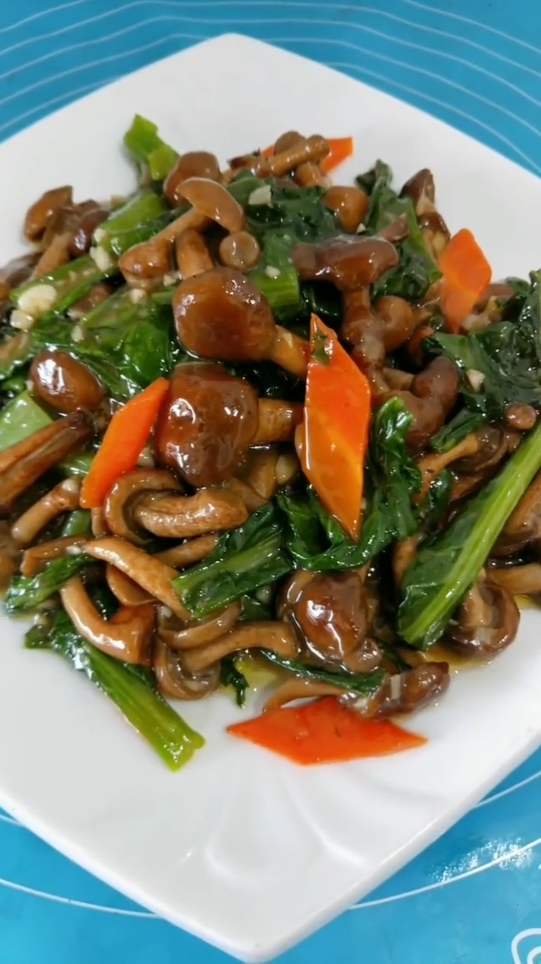 滑子蘑炒小白菜,清淡有营养.-度小视