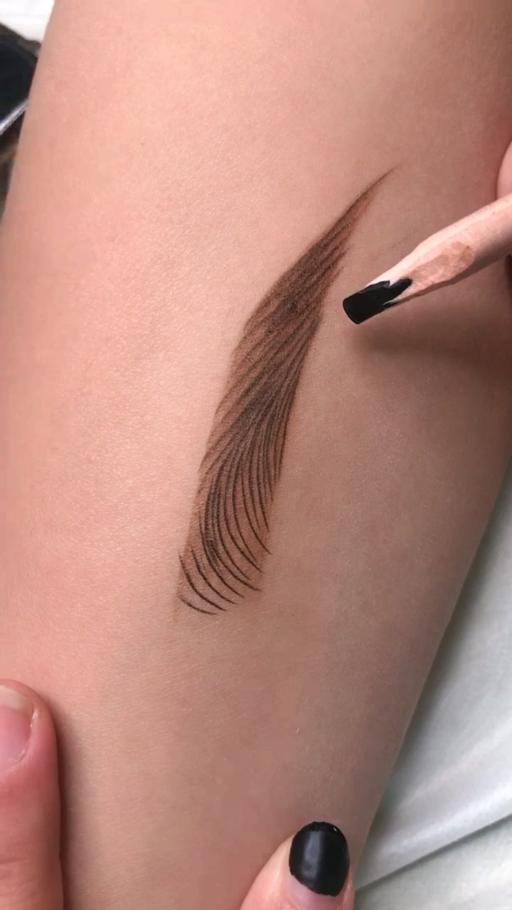 女士聚财眉来了