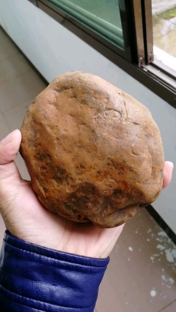 黄蜡石,细蜡,俏色,指甲纹,籽料,双击发大财