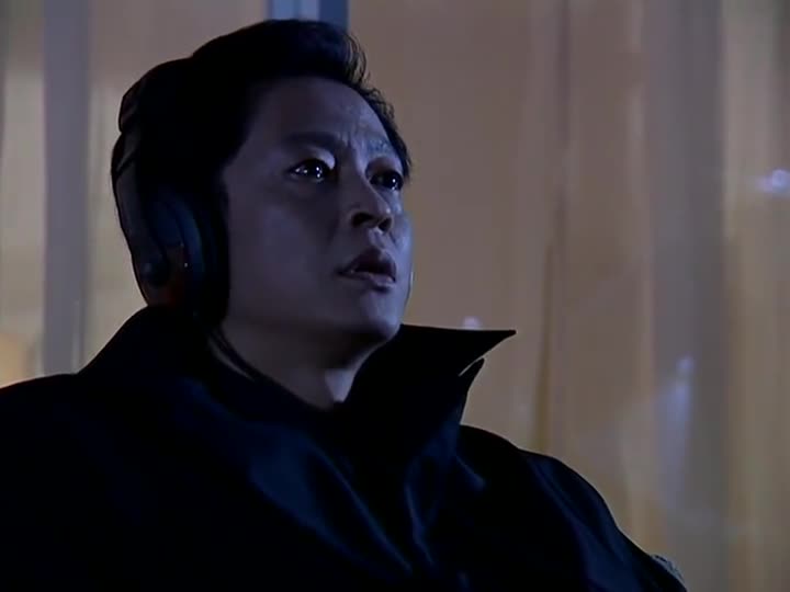 黑冰:郭小鹏将毒品转运,他怎么也想不到,左右护法都是警方卧底