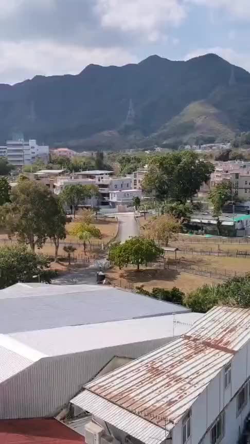 在香港这种寸土寸金的地方,竟然还有一丝农村尚存