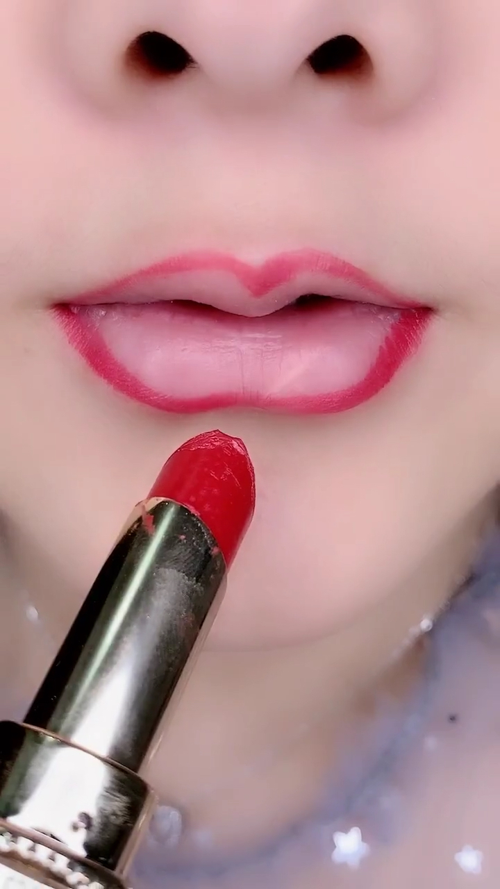 好看的花瓣唇教程