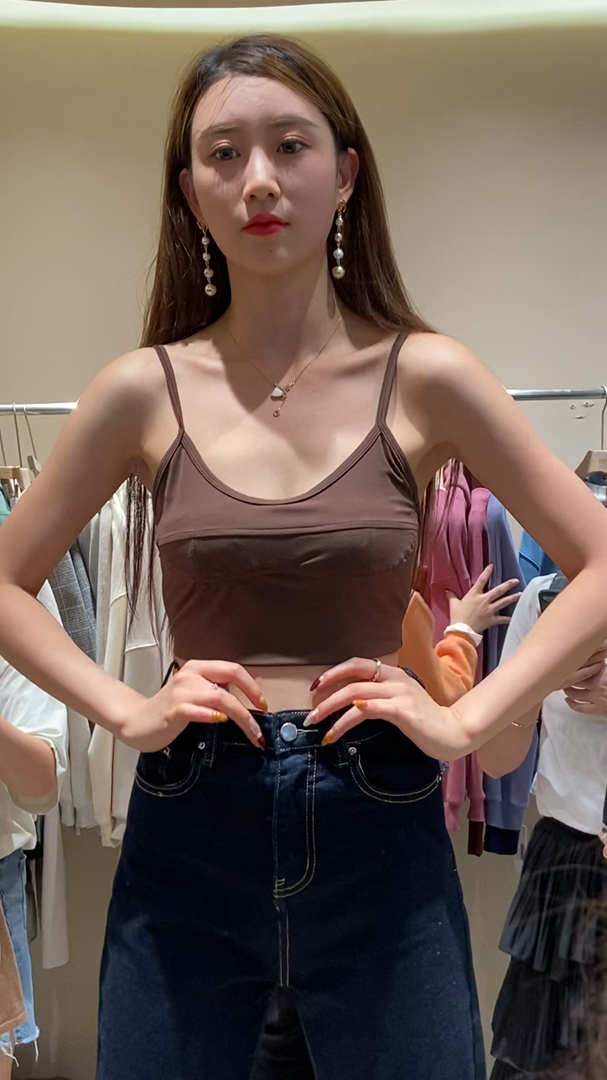 衣服太紧了有亮点