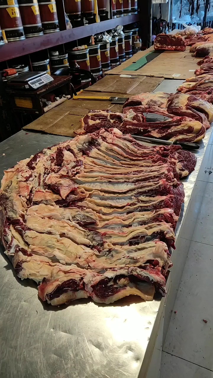 南屯天然散养苏白牛肉,喜欢吃牛羊肉的朋友双击加关注感谢大家支持!