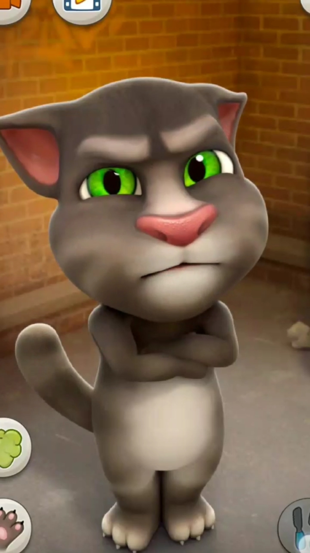 小汤姆吃大西瓜一口吞啦!