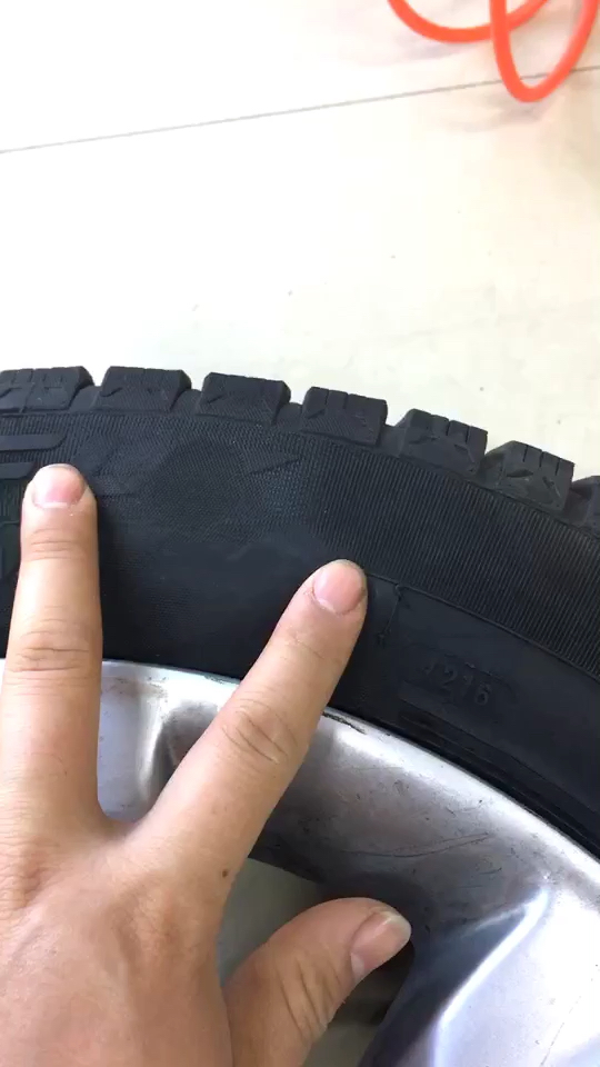 高六轮胎硬伤修复后的效果