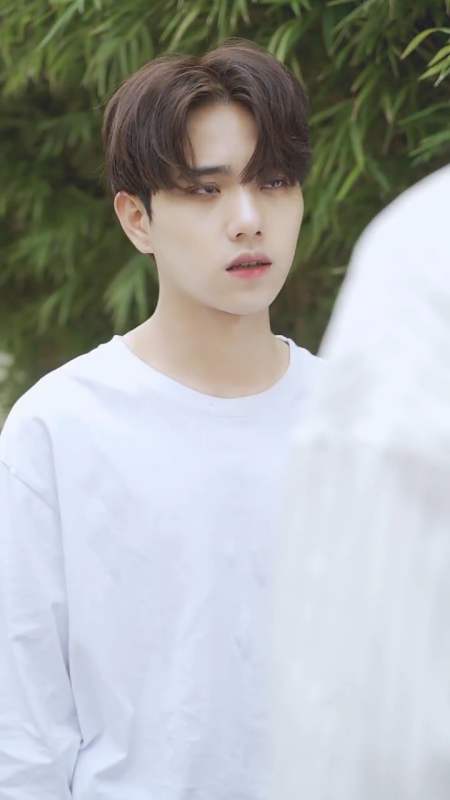 扫码下载度小视 发个视频 让别人知道 志鸿白马小志 28.