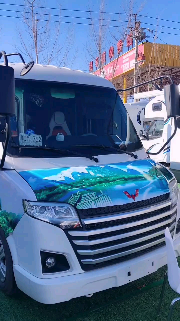 五菱保姆车,也是床车.