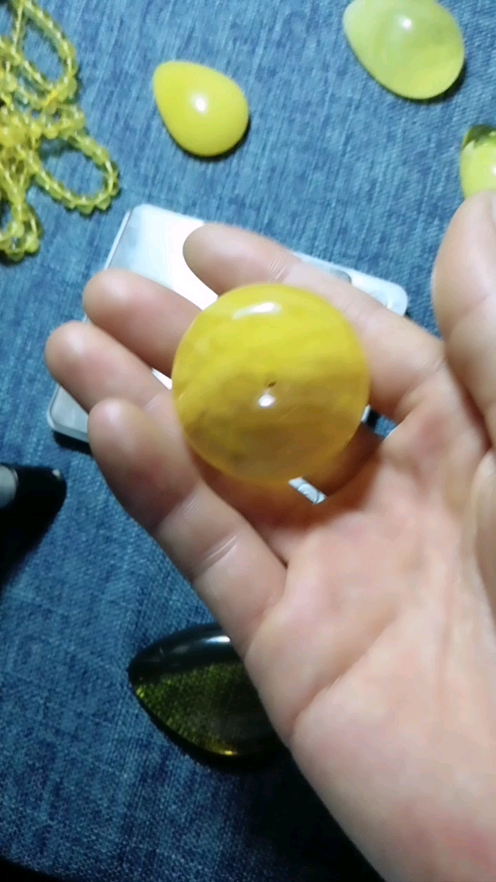 天然蜜蜡平安扣有天然活水胆