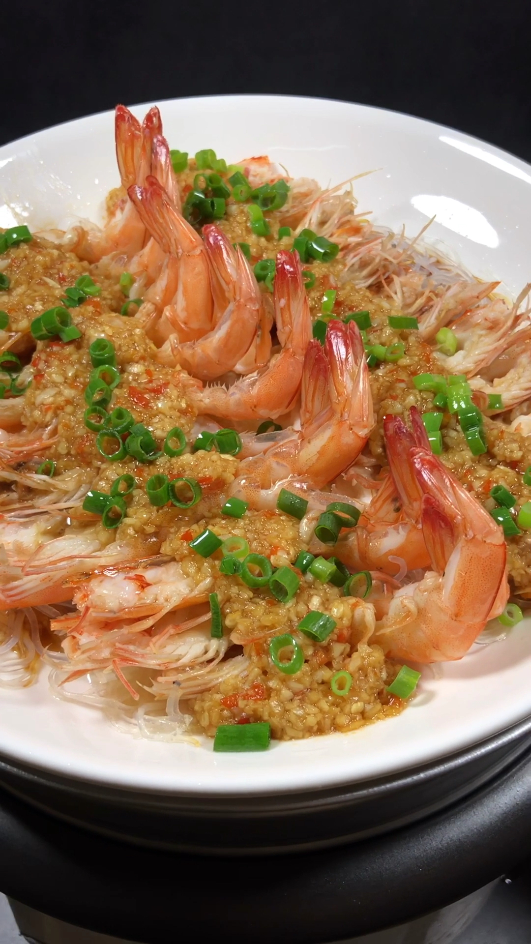 开学季#蒜蓉开边虾方法很简单,自己在家也能做