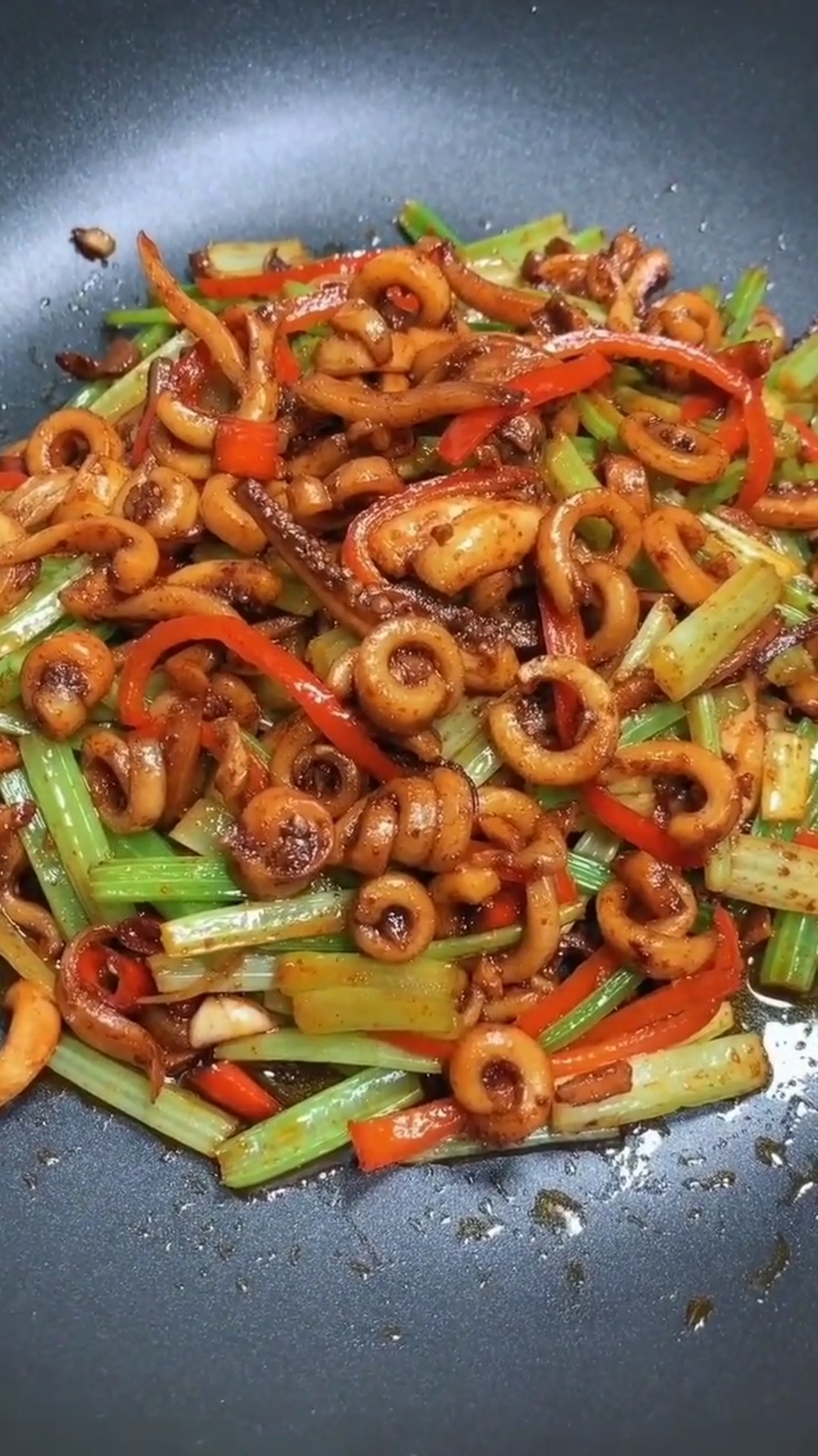 #美食#家常小炒香辣鱿鱼丝