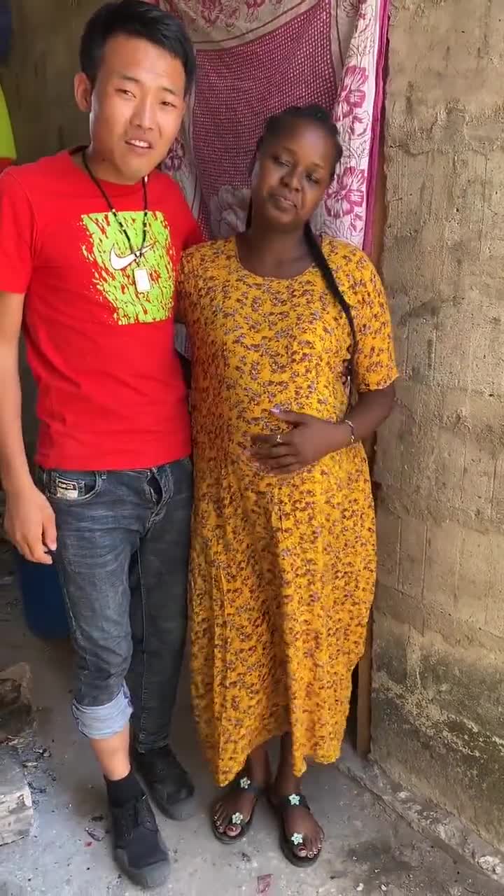 中国小伙与非洲美女相恋,小生命即将到来太幸福