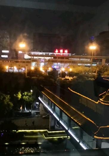 无锡火车站哪里有妹子美女上门服务微61073115