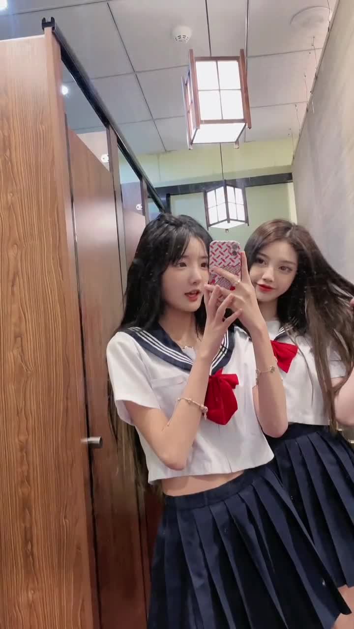 廉价的爱我不要新鲜感的爱我也不要我要的是长久和陪伴兜儿eva