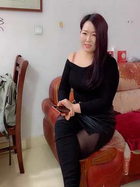 女人和女儿一起外面租房子生活离婚不丢脸只是没选对人2020年单身的我