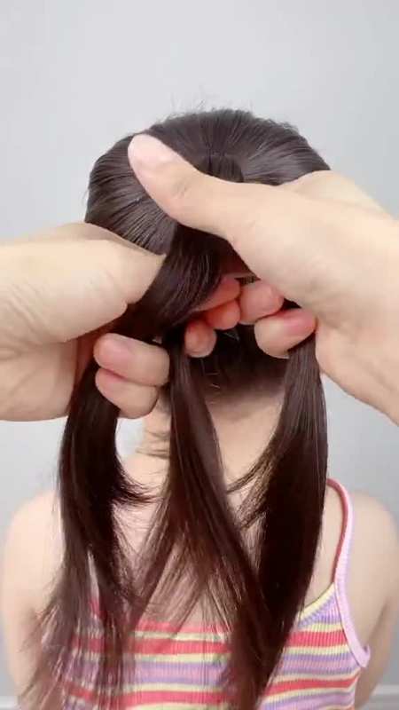 没想到马尾还可以这样编～真是简单又好看不一样的马尾辫儿童编发日常