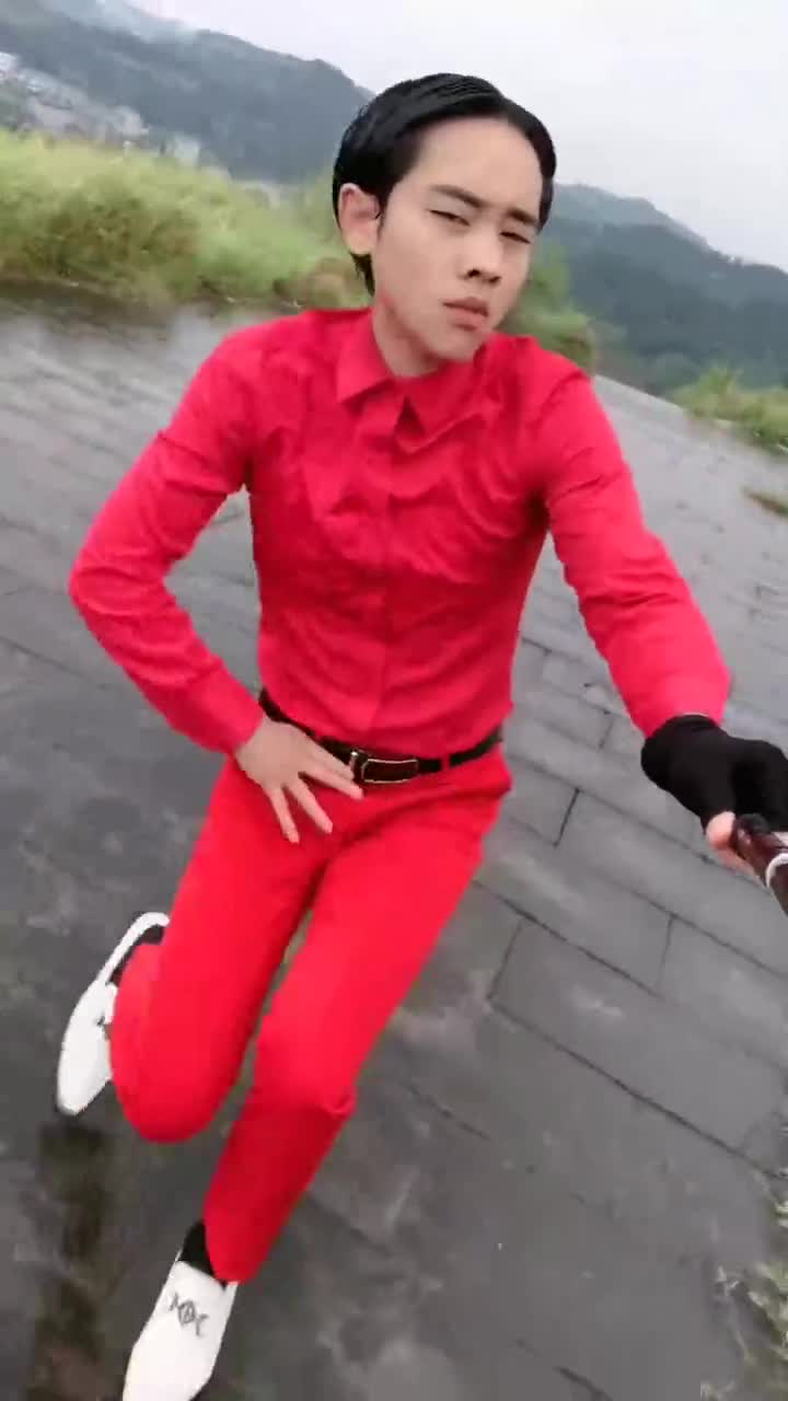 脚艺人师承赵大帅,青出于蓝而胜于蓝,不光模仿而且创新!