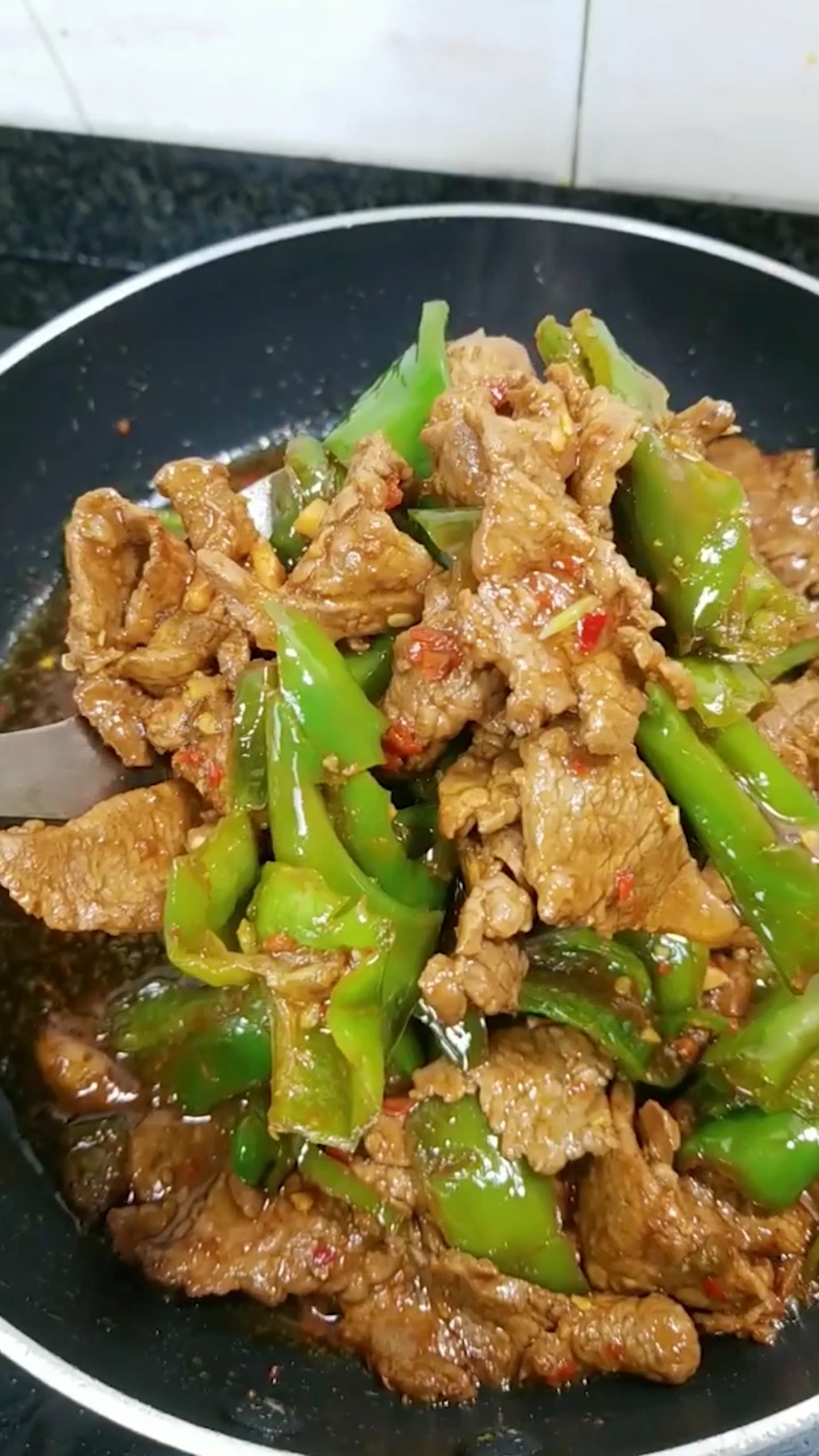 美食#家常青椒炒牛肉,让你多吃两碗米饭