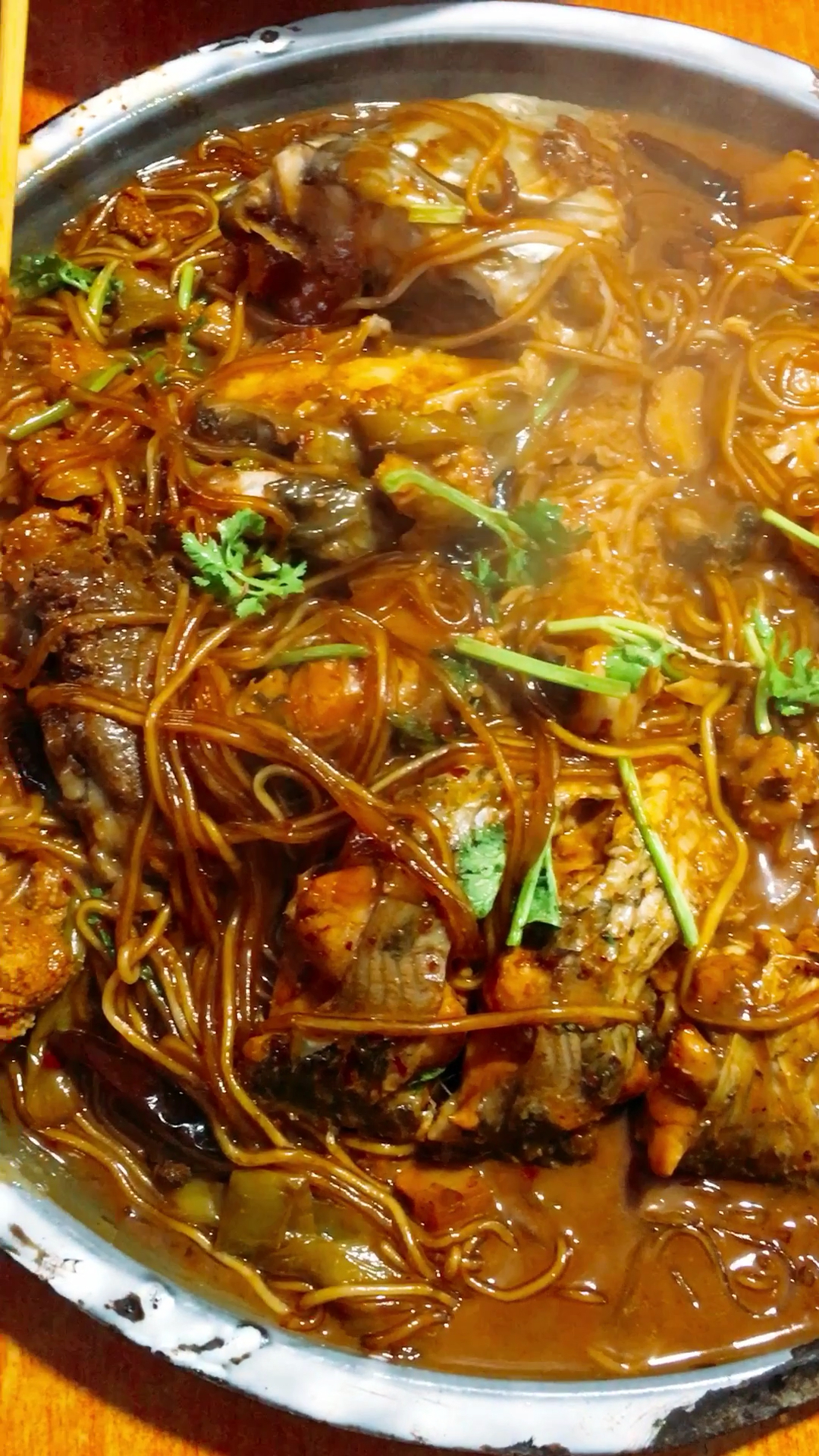 炖鱼喽,大粉条子炖鲫鱼,嘎嘎好吃