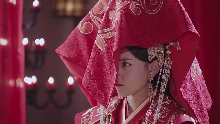 洞房花烛夜王妃问八王爷这次婚礼和上次有何不同,八王爷深情告白!